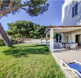 3 Bedroom Apartment with Pool in Cala San Vicente, Sleeps 6